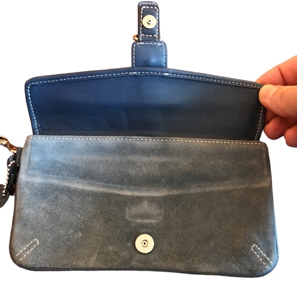 Coach suede wristlet - Picture 4 of 4